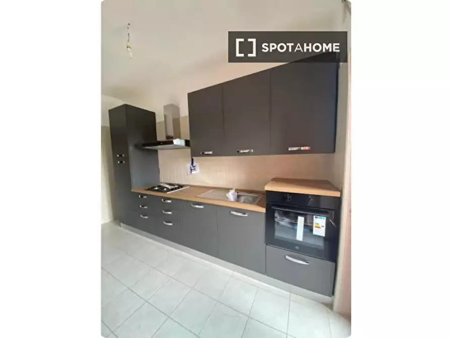 Immagine 10 di Camera condivisa in affitto  in Via XV Martiri a Vimodrone