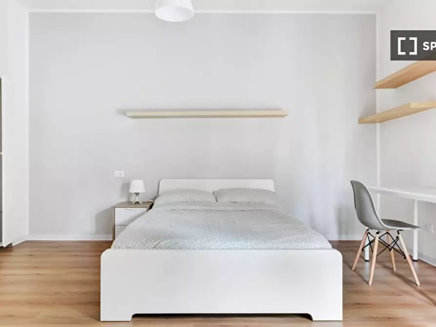 Immagine 2 di Camera condivisa in affitto  in Via Stromboli a Milano