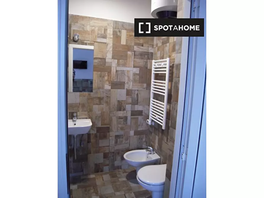 Immagine 8 di Ufficio in affitto  in Via Marco Emilio Lepido a Bologna