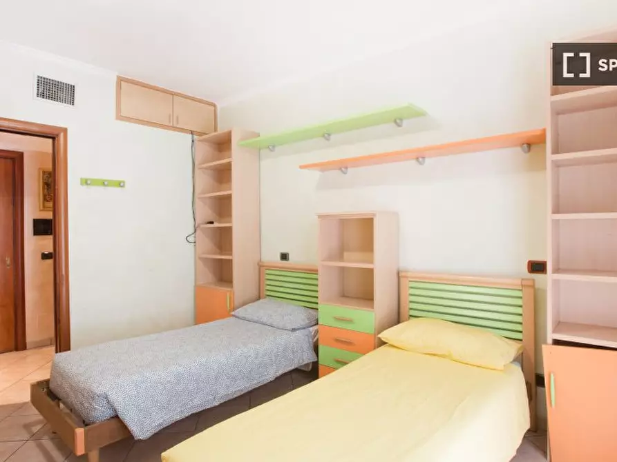 Immagine 2 di Camera condivisa in affitto  in Via Cogne a Milano