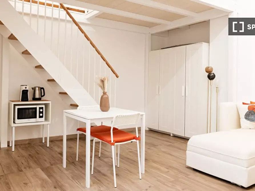 Immagine 2 di Appartamento in affitto  in Viale Giulio Cesare a Roma