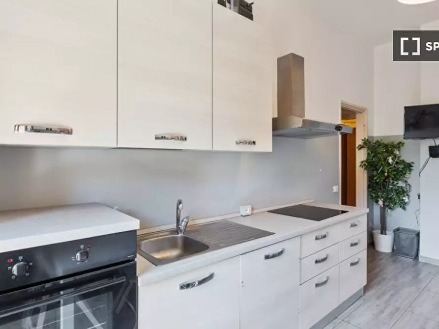 Immagine 10 di Camera condivisa in affitto  in Via Orti a Milano