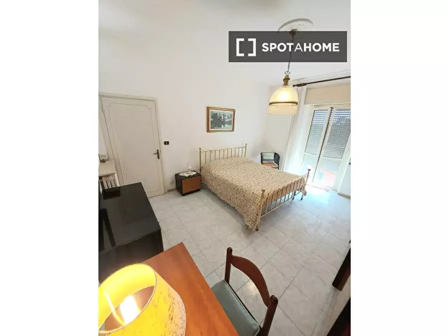 Immagine 3 di Camera condivisa in affitto  in Via Matteo Tassi a Perugia