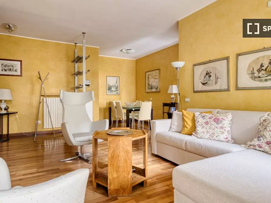 Immagine 1 di Appartamento in affitto  in Via Scaldasole a Milano