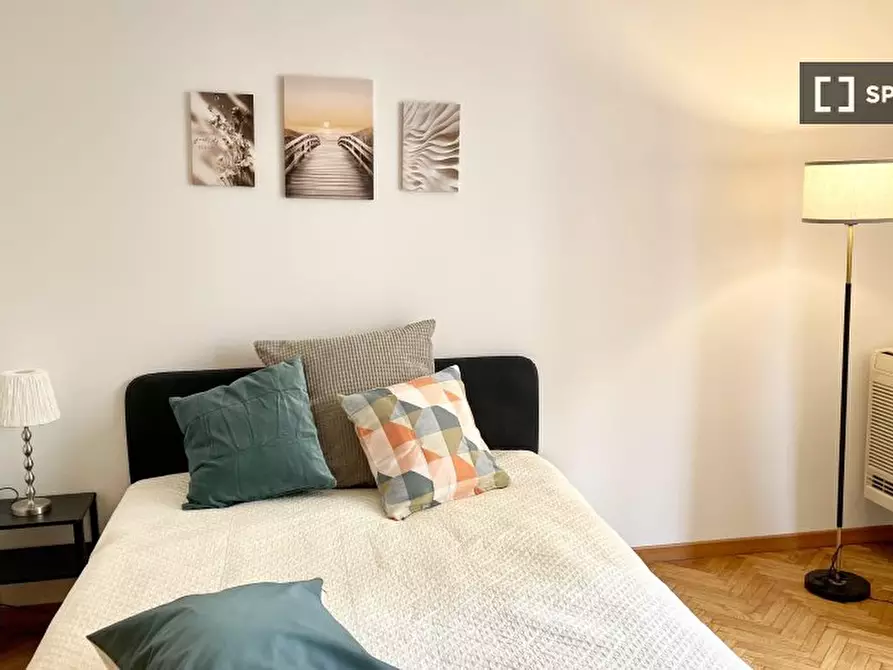 Immagine 1 di Camera condivisa in affitto  in Gustavo Modena a Firenze