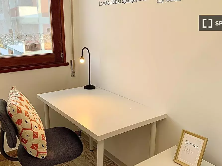 Immagine 5 di Camera condivisa in affitto  in VIALE F. REDI a Firenze