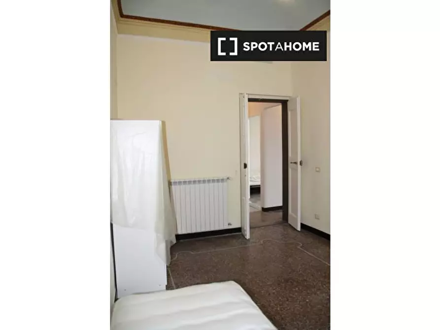 Immagine 5 di Camera condivisa in affitto  in Piazza del Campo a Genova