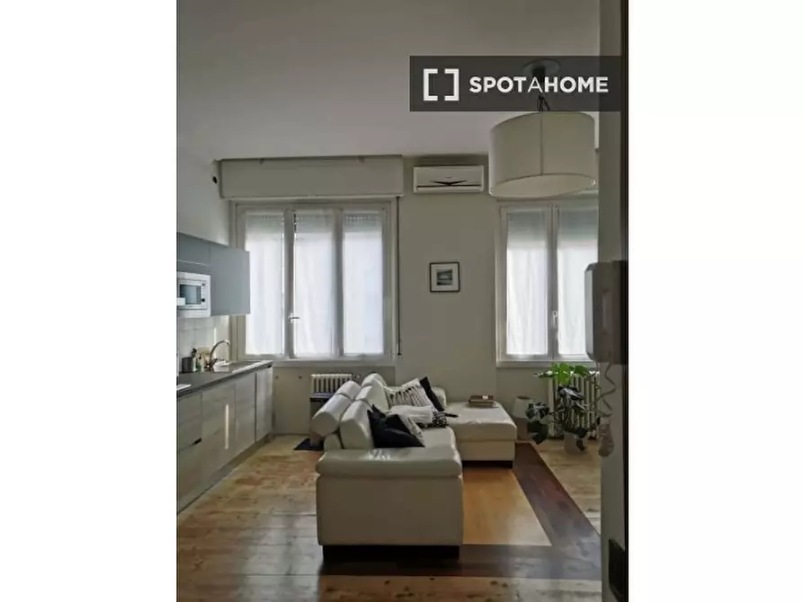 Immagine 1 di Appartamento in affitto  in Via Arcivescovo Romilli a Milano