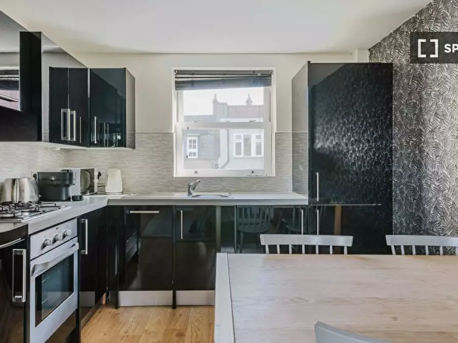 Immagine 8 di Appartamento in affitto  in Enford St a Paddington