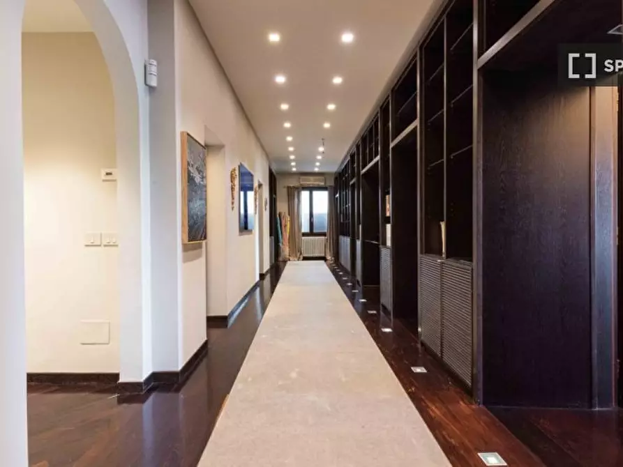 Immagine 11 di Appartamento in affitto  in Lungarno Amerigo Vespucci a Firenze