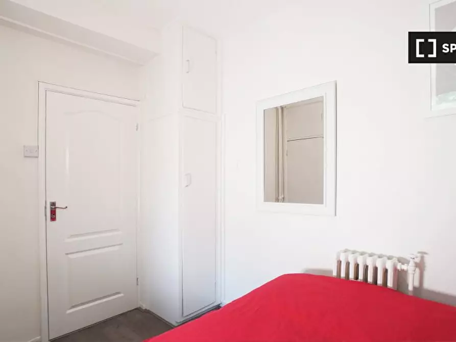 Immagine 14 di Camera condivisa in affitto  in Ansell House, Adelina Grove, London a Poplar