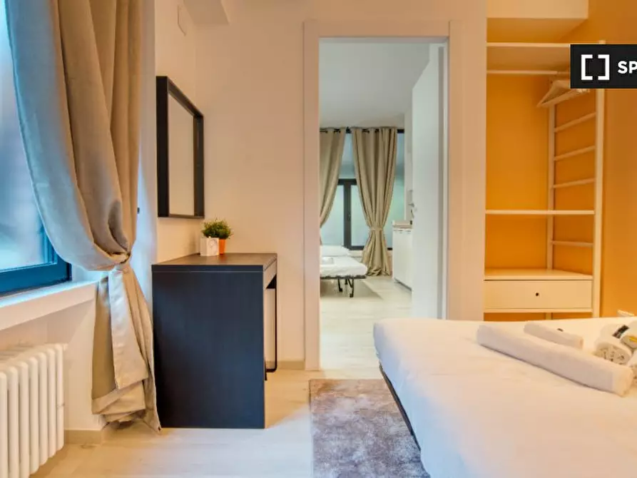 Immagine 12 di Appartamento in affitto  in Viale Giovanni Suzzani a Milano