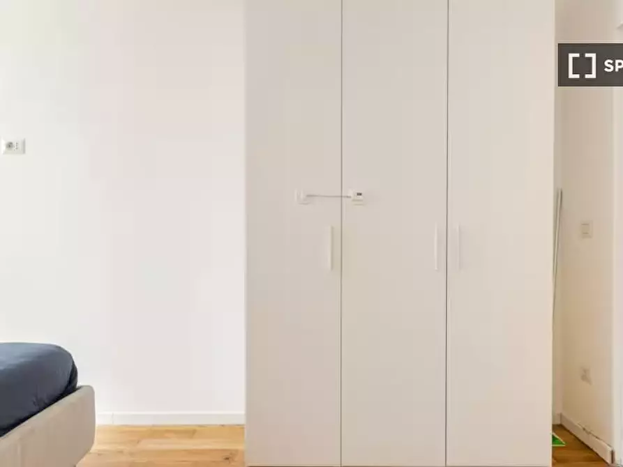 Immagine 10 di Ufficio in affitto  in Via Alfonso Capecelatro a Milano