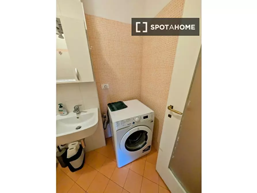 Immagine 12 di Camera condivisa in affitto  in Via Guido Guarini Matteucci a Milano