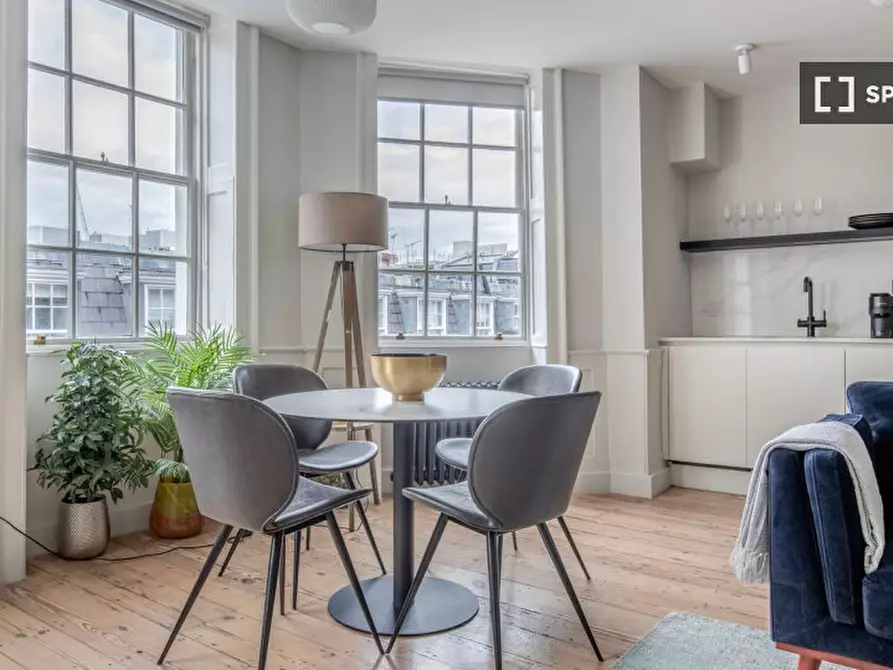 Immagine 7 di Appartamento in affitto  in Theobalds Rd a Camden Town