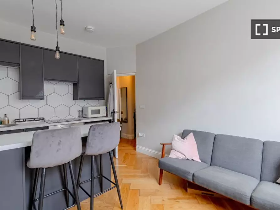 Immagine 7 di Appartamento in affitto  in Flat Cavendish Mansions a Islington