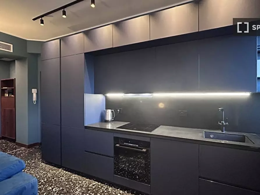 Immagine 5 di Appartamento in affitto  in Via Tavazzano a Milano