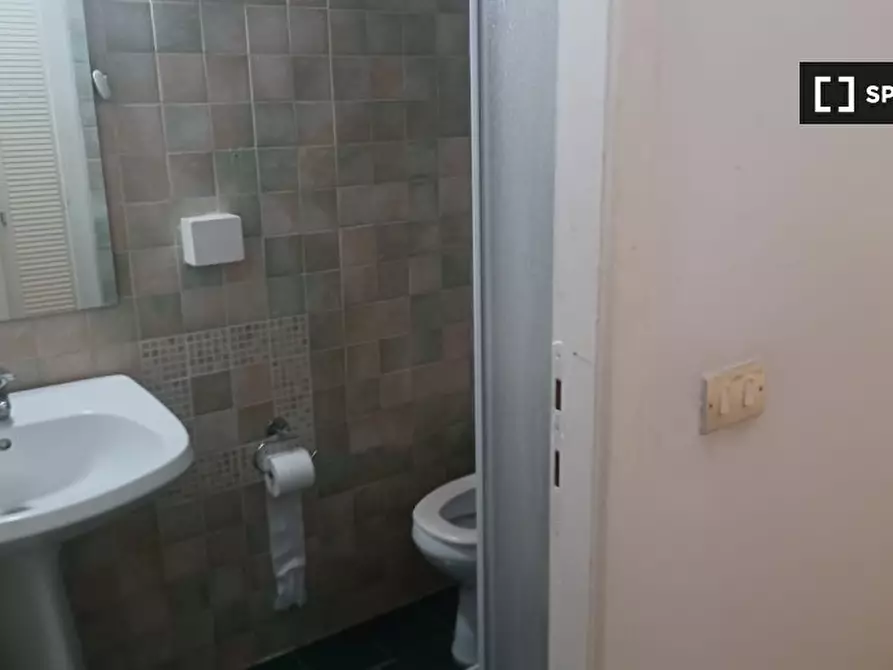 Immagine 9 di Camera condivisa in affitto  in Largo Francesco Anzani a Roma