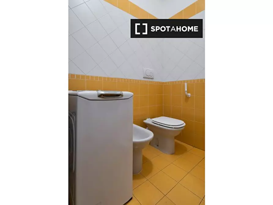 Immagine 14 di Appartamento in affitto  in Via Milazzo a Bologna