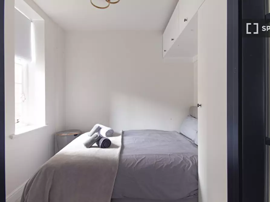 Immagine 9 di Appartamento in affitto  in Hillside Court a Camden Town