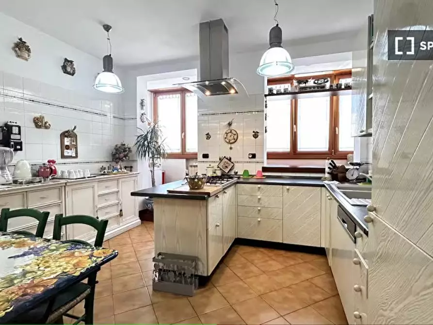 Immagine 14 di Appartamento in affitto  in Via Buccari a Roma