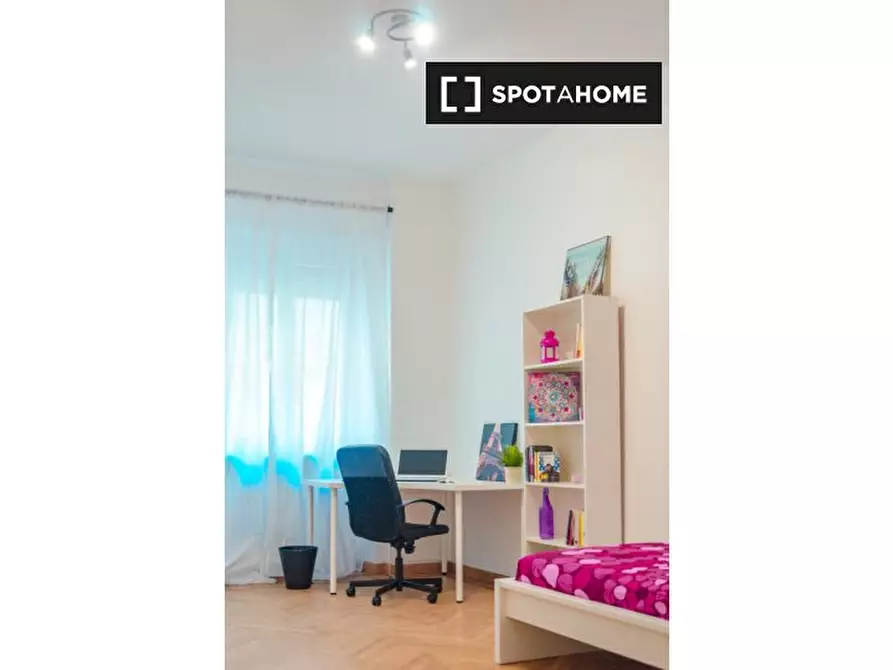 Immagine 2 di Camera condivisa in affitto  in Via Sant'Agostino a Torino