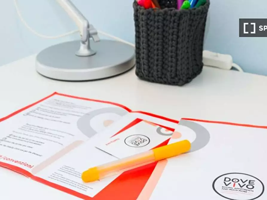 Immagine 3 di Camera condivisa in affitto  in Via Larga a Milano