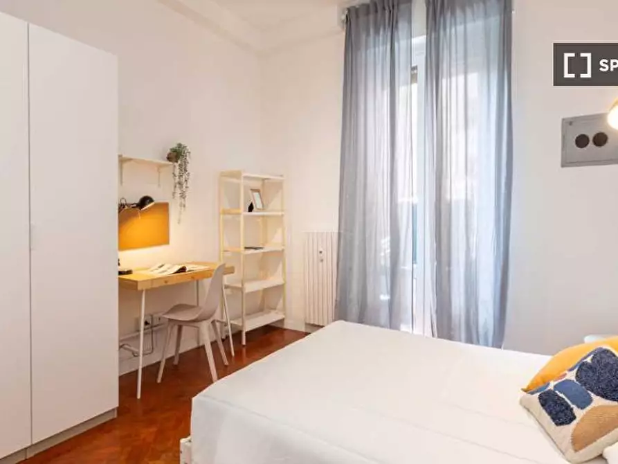Immagine 2 di Camera condivisa in affitto  in Via Carlo Boncompagni a Milano