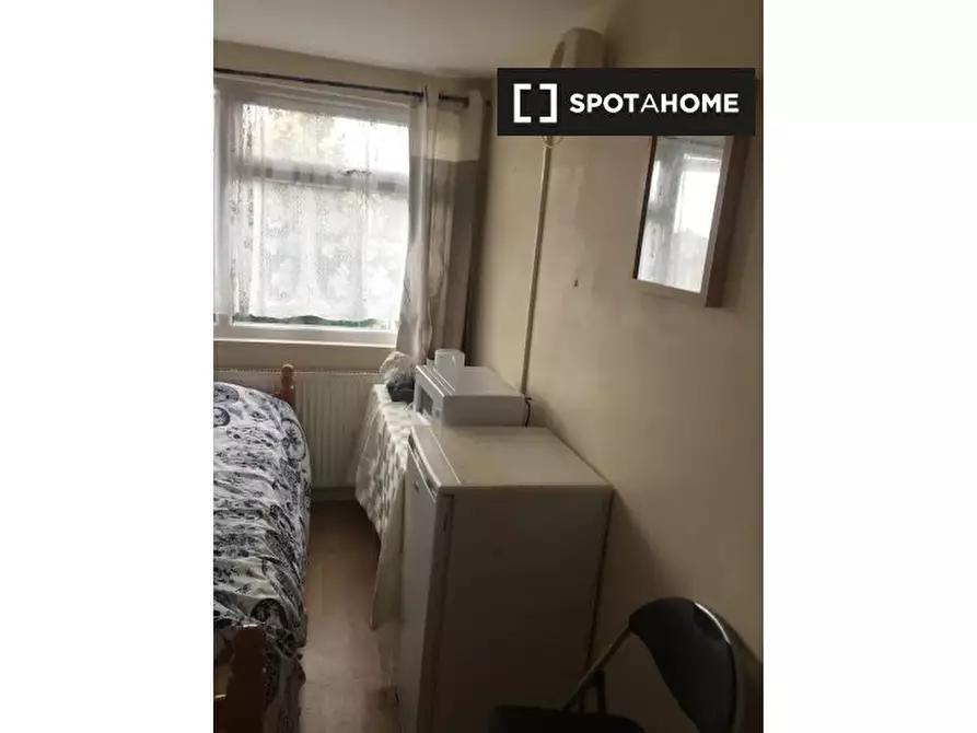 Immagine 15 di Camera condivisa in affitto  in Mill Ave a Hillingdon