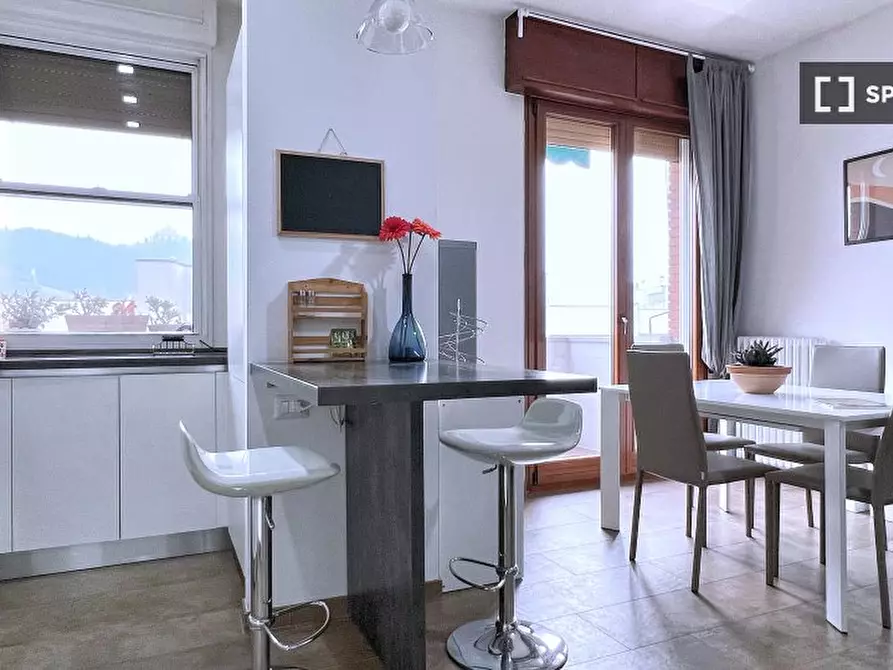 Immagine 1 di Appartamento in affitto  in Via della Filanda a Bologna