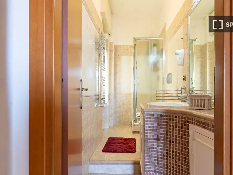 Immagine 10 di Appartamento in affitto  in Via delle Triremi a Roma