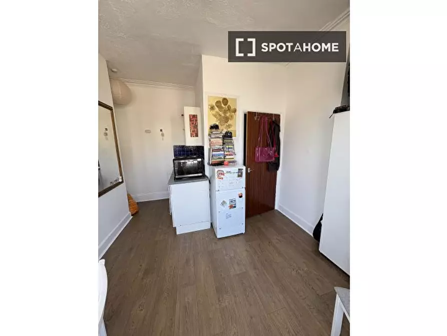Immagine 1 di Appartamento in affitto  in Wightman Road a Hackney