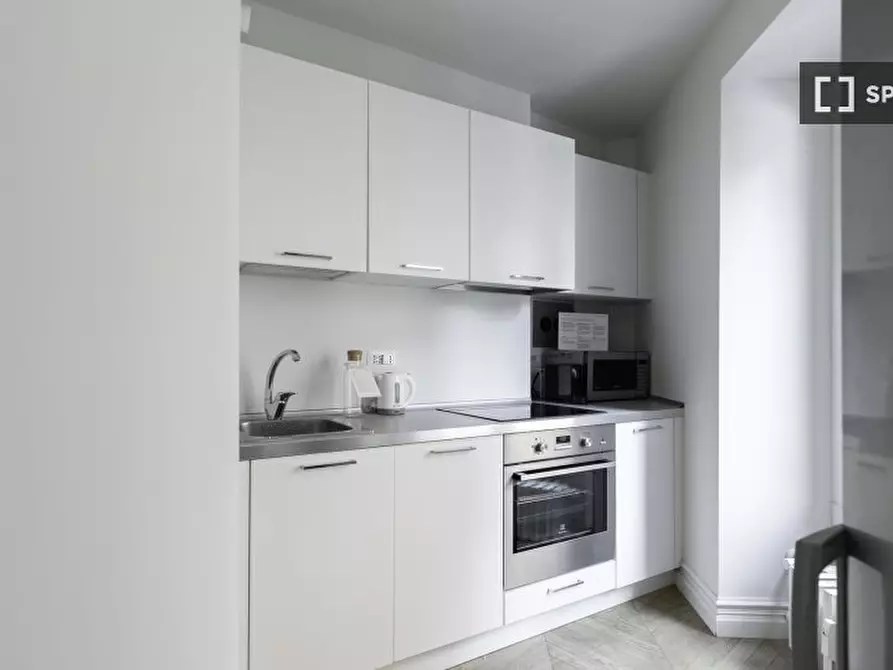 Immagine 14 di Appartamento in affitto  in Via Meravigli a Milano