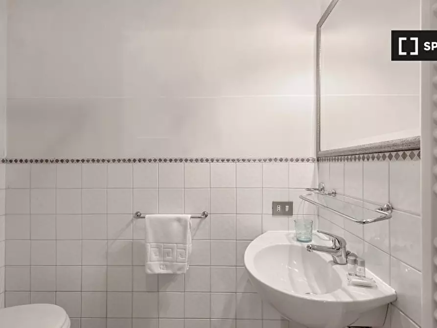 Immagine 15 di Appartamento in affitto  in Via Monalda, 50123 Firenze FI, Italy a Firenze