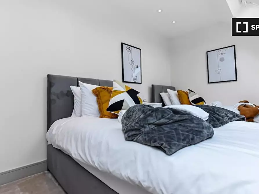 Immagine 16 di Appartamento in affitto  in Flat Goldman House - 122 Wembley Park drive HA9 8HP a Brent