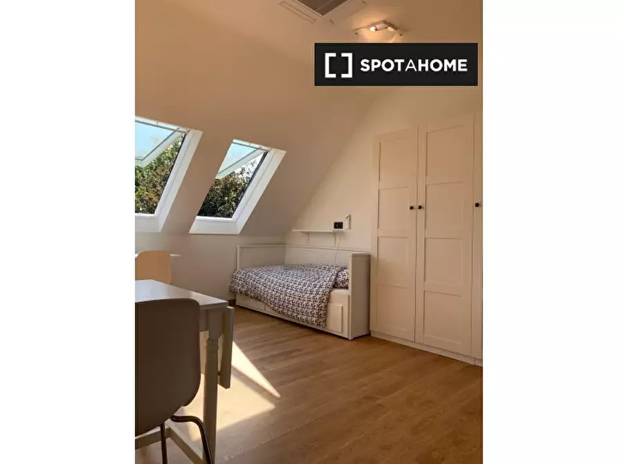 Immagine 2 di Ufficio in affitto  in Via Simone Stratico a Milano