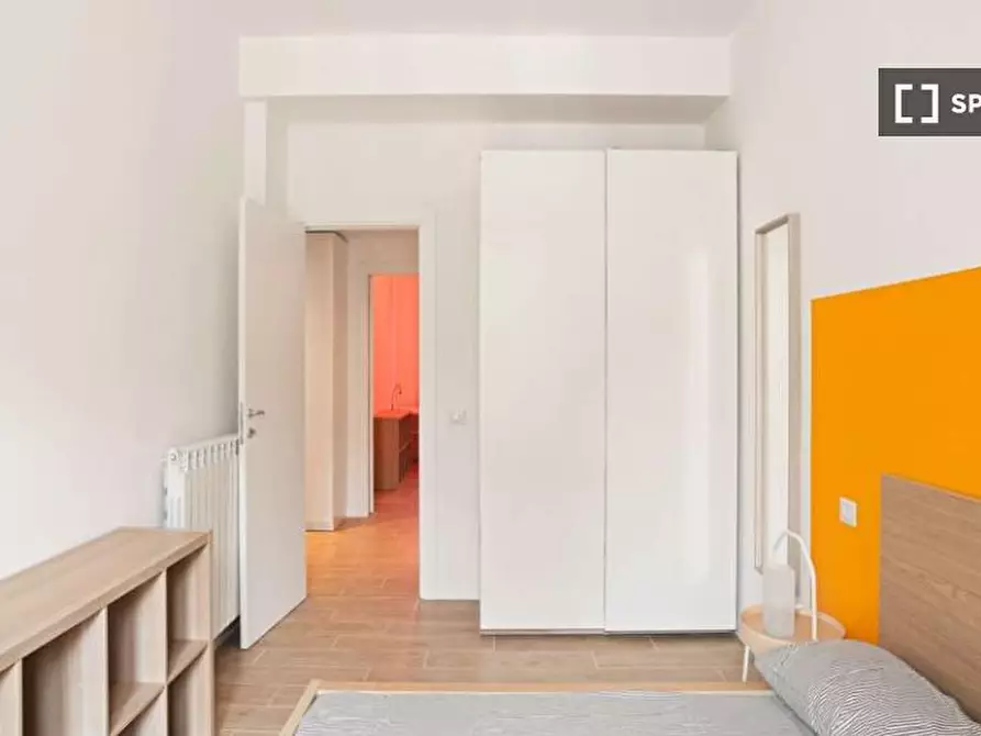 Immagine 12 di Camera condivisa in affitto  in Viale Legioni Romane a Milano