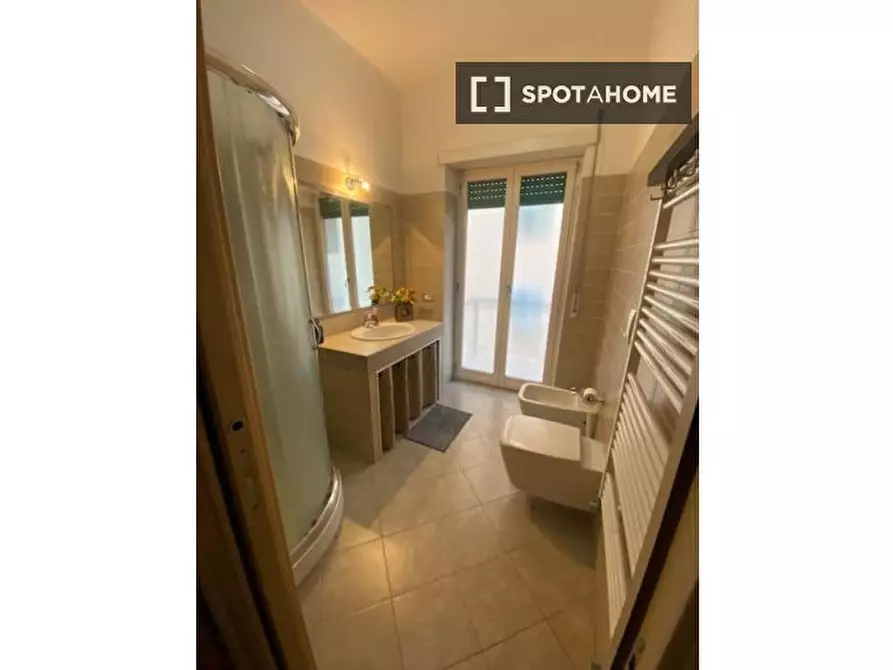 Immagine 14 di Appartamento in affitto  in Via Fonteiana a Roma