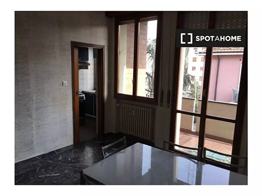 Immagine 9 di Camera condivisa in affitto  in Via Alfredo Protti a Bologna