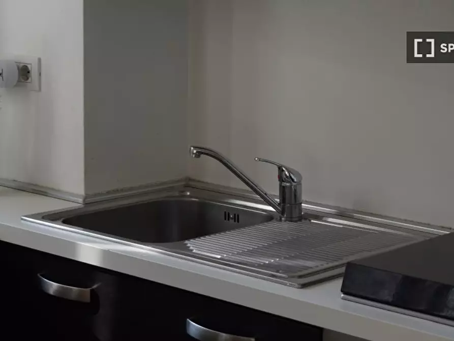 Immagine 11 di Appartamento in affitto  in Via Tavazzano a Milano