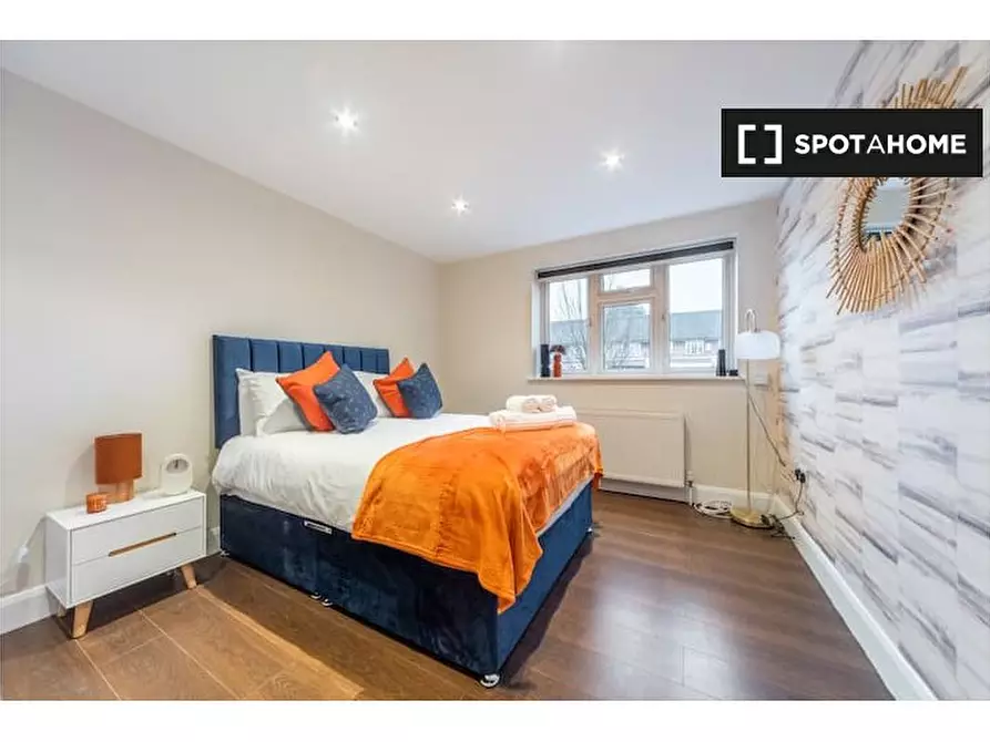 Immagine 15 di Appartamento in affitto  in Flata 1 Brick Ln a Enfield