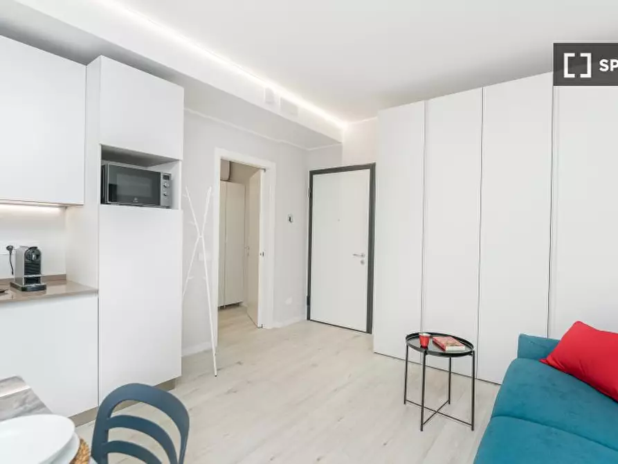 Immagine 1 di Ufficio in affitto  in Via Alfredo Comandini a Milano