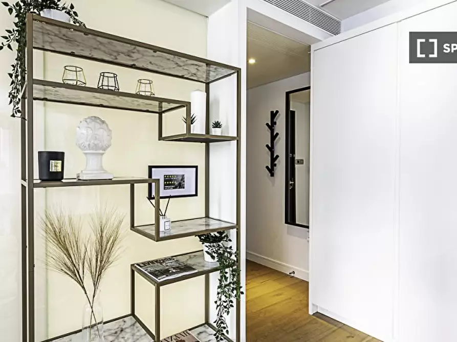 Immagine 15 di Ufficio in affitto  in Central Saint Giles Piazza a Camden Town