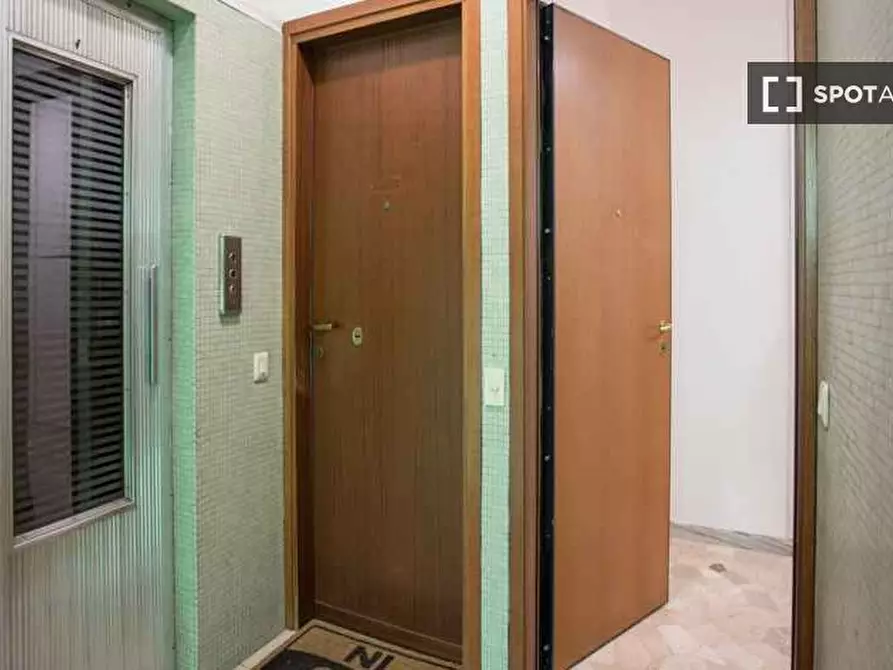 Immagine 8 di Camera condivisa in affitto  in Via Farneti a Milano