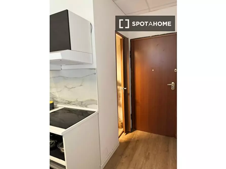 Immagine 11 di Ufficio in affitto  in Via Attilio Momigliano a Milano