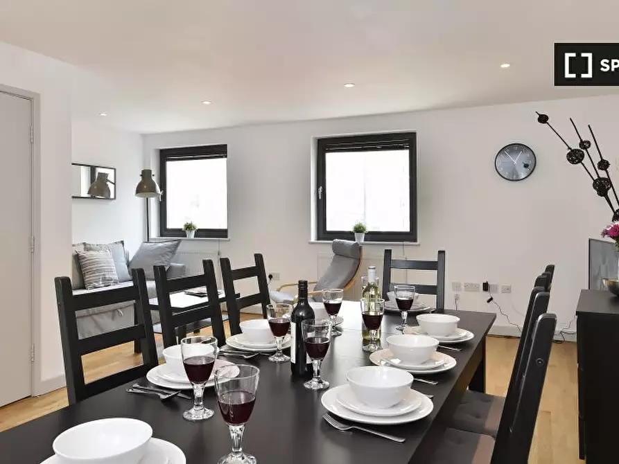 Immagine 5 di Appartamento in affitto  in Kentish Town Rd a Camden Town