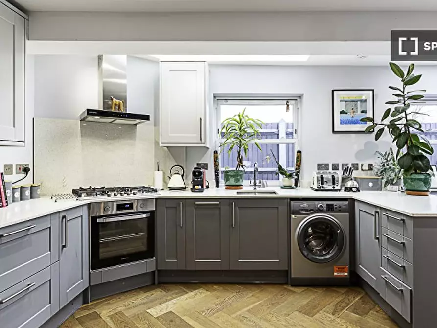 Immagine 2 di Appartamento in affitto  in Robinson Road a Wandsworth