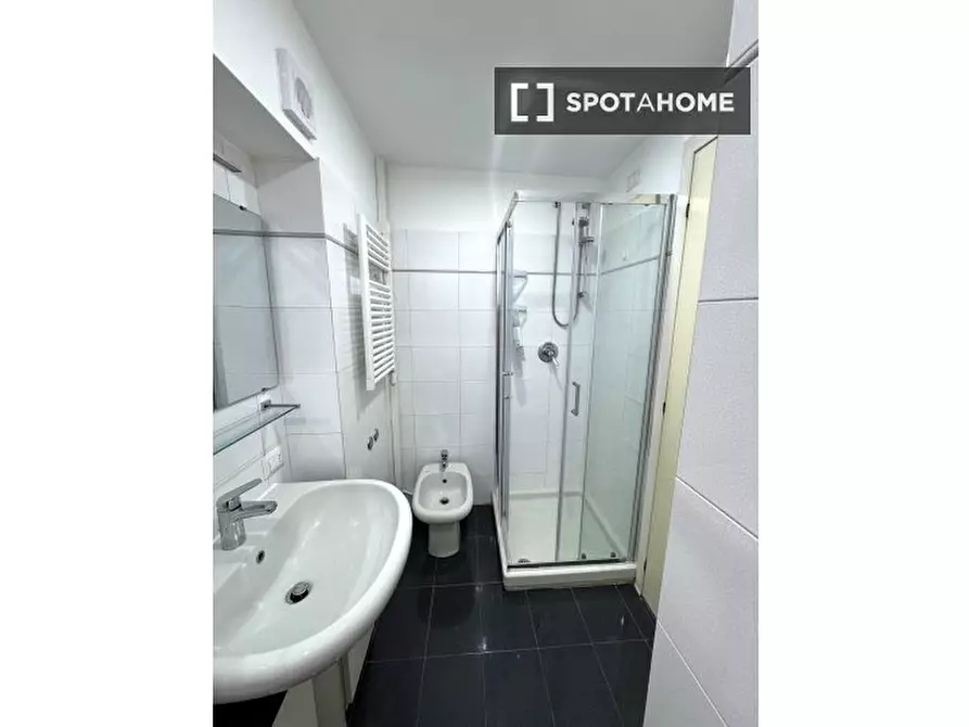 Immagine 3 di Ufficio in affitto  in Corso S. Gottardo a Milano