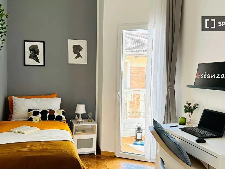 Immagine 6 di Camera condivisa in affitto  in Via Stefano Clemente n. a Torino