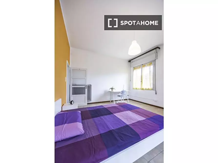 Immagine 11 di Camera condivisa in affitto  in Via Donato Creti a Bologna